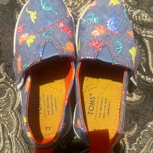 Toms Blue Sneakers with Slip-On Design and Colorful Pattern